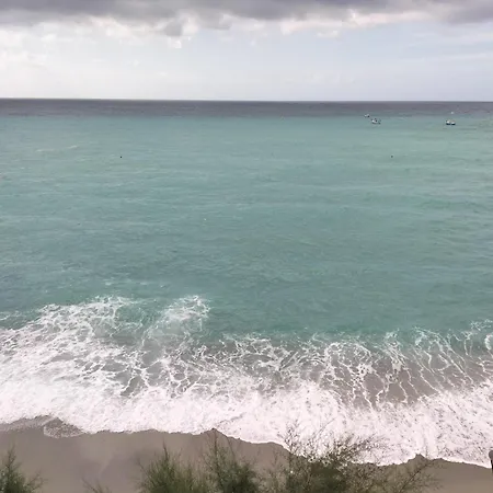 Bouganville House In The Center - Amazing Sea View