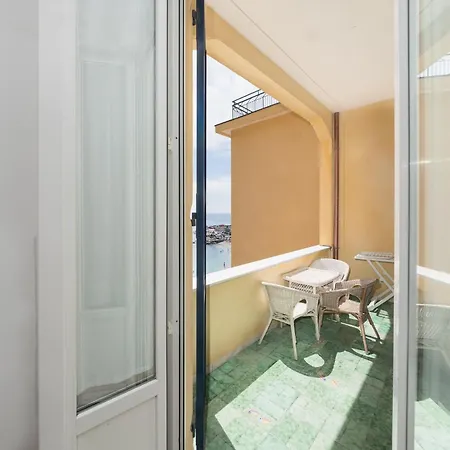 Bouganville House In The Center - Amazing Sea View Apartment Monterosso al Mare