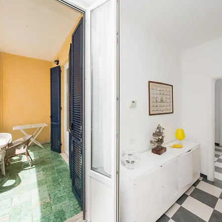 Bouganville House In The Center - Amazing Sea View Apartment