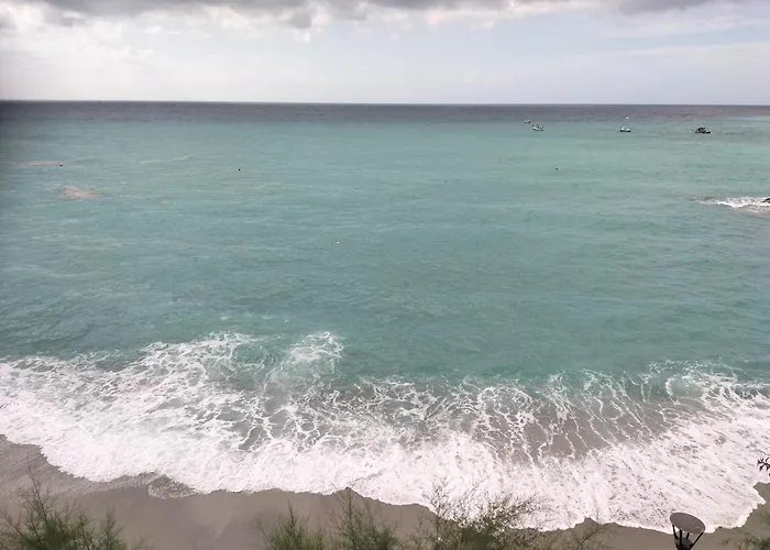 Bouganville House In The Center - Amazing Sea View